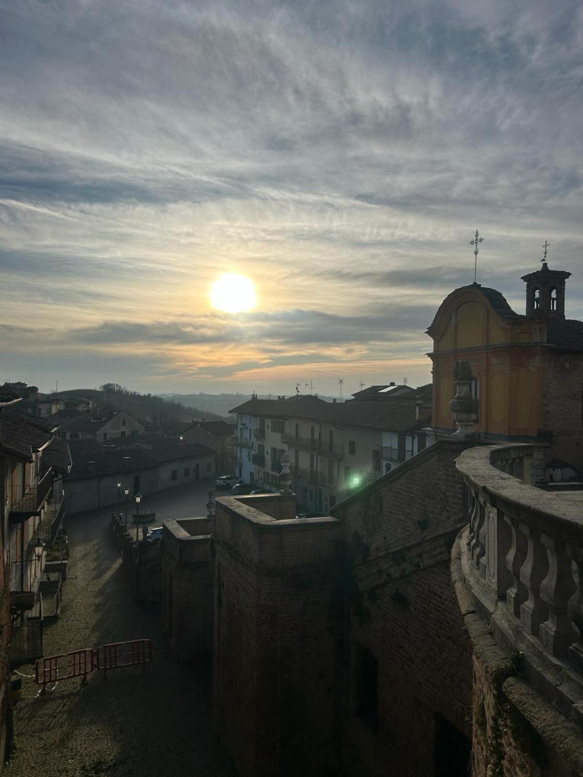 ホテル Al Vicolo Uno Montemagno  エクステリア 写真